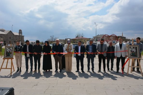 Resim Sergisi Açılışı